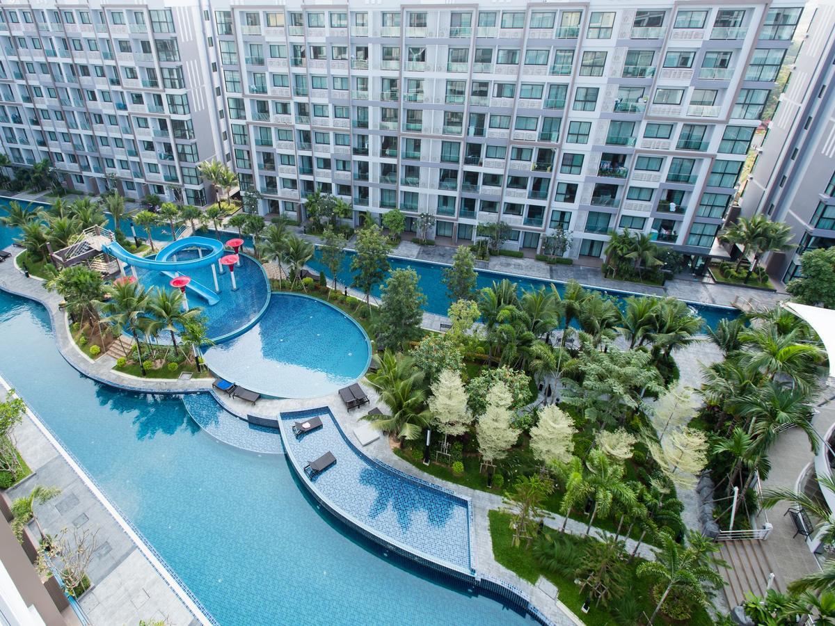 Dusit Grand Park Apartment Pantai Jomtien Bagian luar foto
