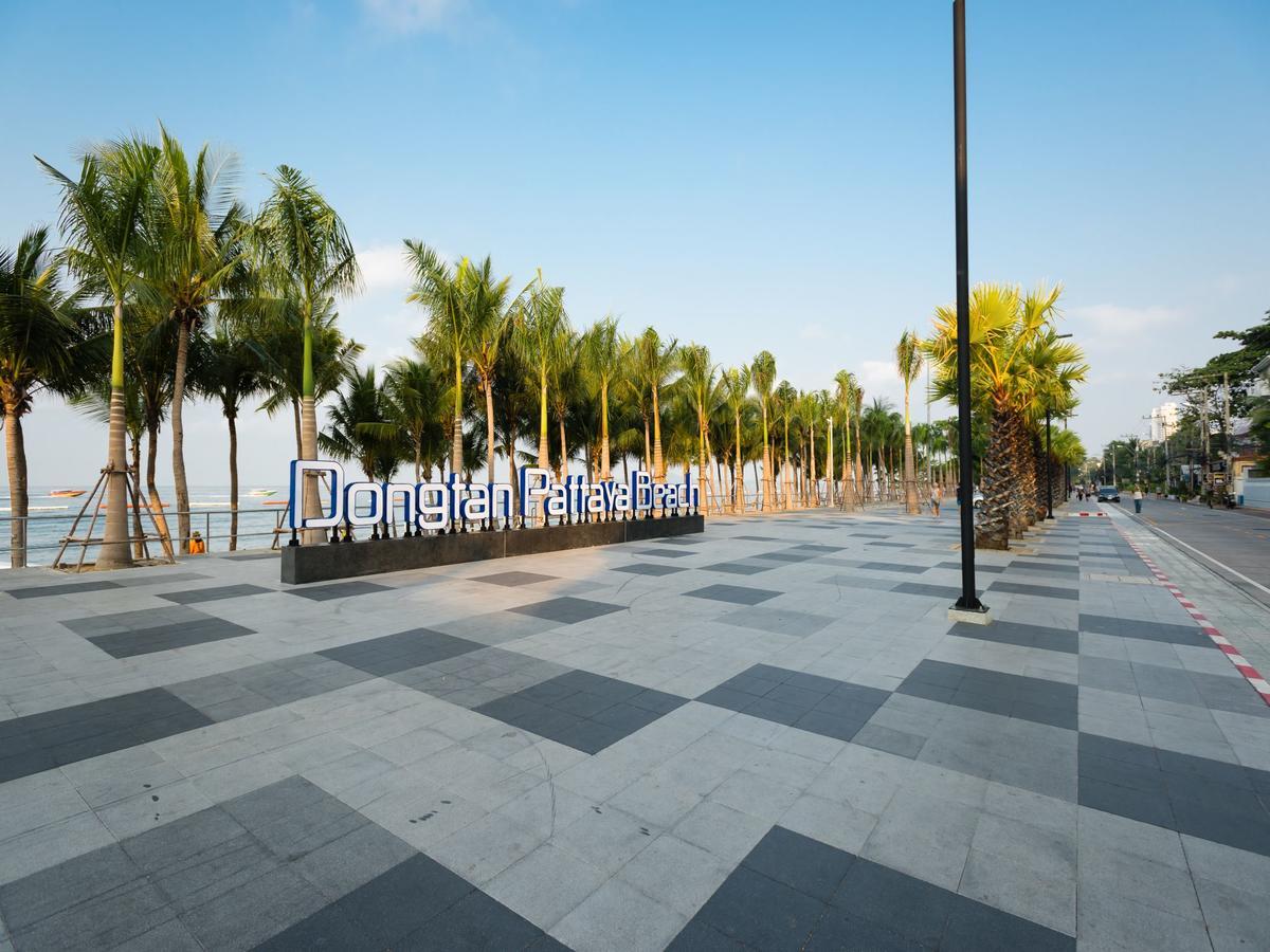 Dusit Grand Park Apartment Pantai Jomtien Bagian luar foto