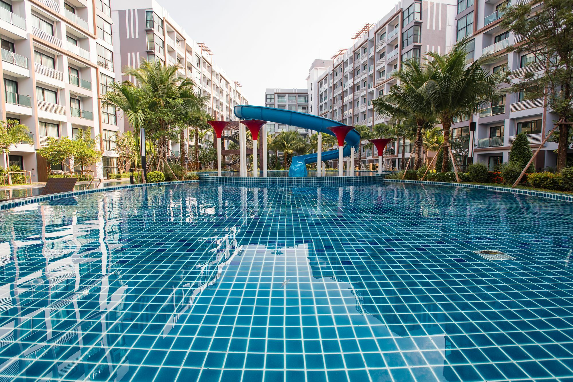 Dusit Grand Park Apartment Pantai Jomtien Bagian luar foto