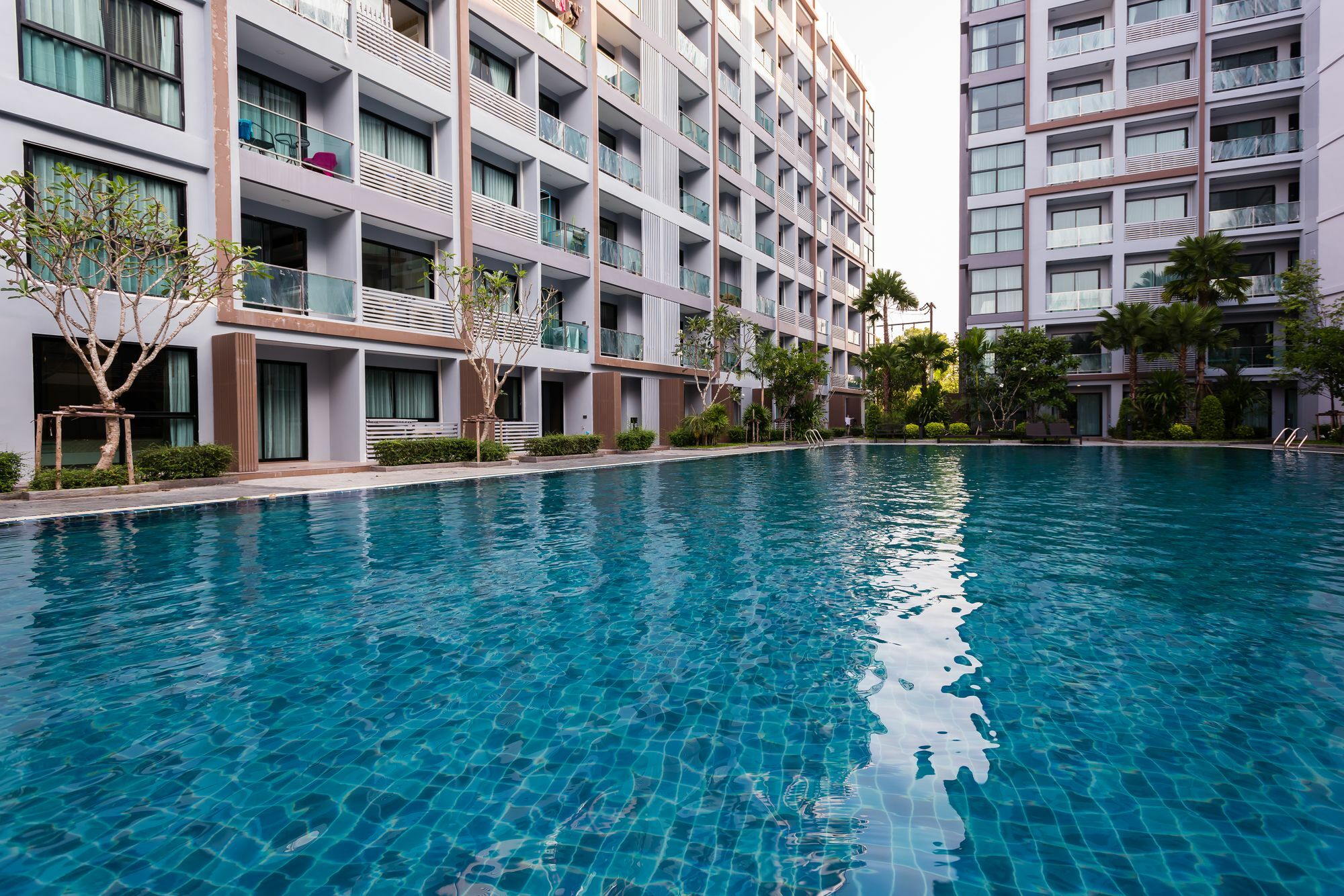 Dusit Grand Park Apartment Pantai Jomtien Bagian luar foto